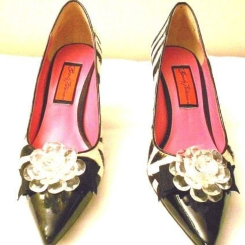 BEVERLY FELDMAN-ZEBRA STRIPE HAIR PUMPS WITH BLACK RIBBON & CLEAR ROSE ACCENT, S